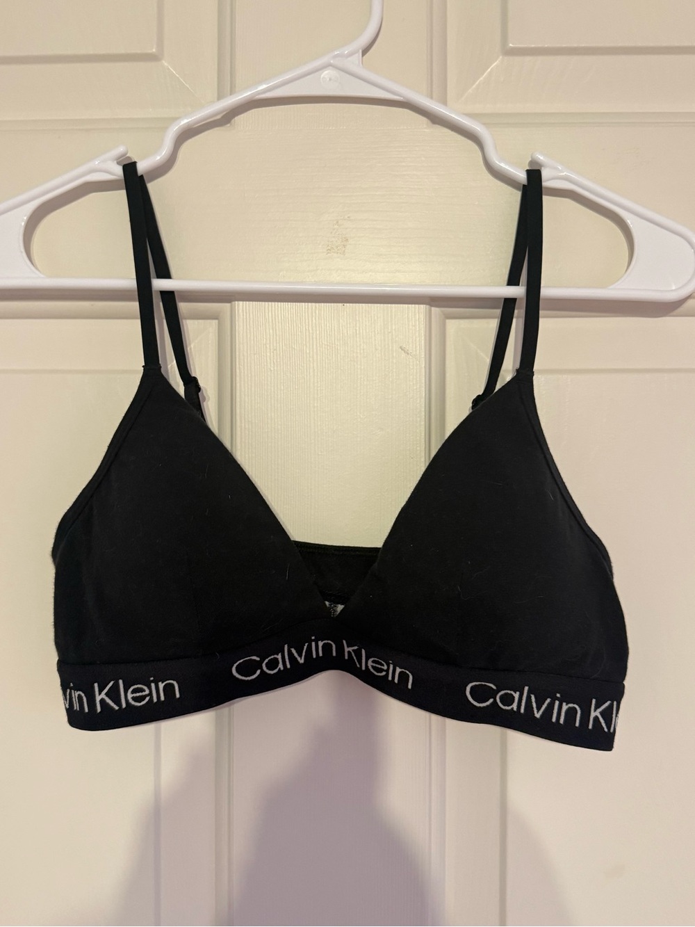 Calvin Klein Black Logo Elastic Wireless Bralette